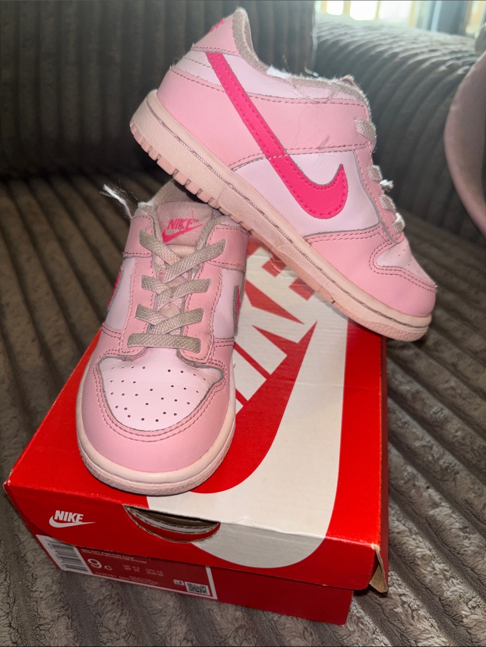 Nike Kids Pink and Hot Pink Low-Top Sneakers